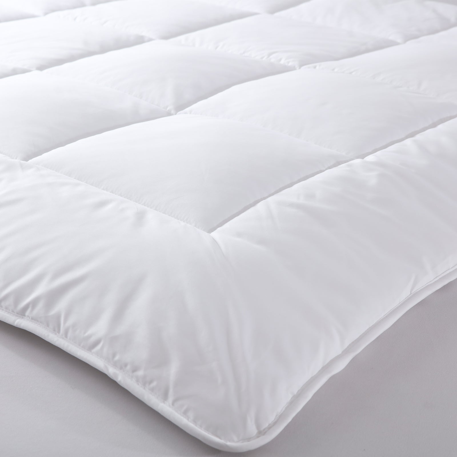 Deluxe 260GSM Eco-Silk Touch Quilt - Super King